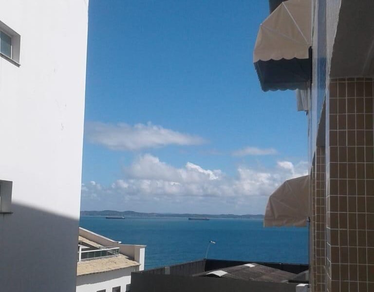 Vendo apartamento Kitnet 2 de Julho Salvador Bahia