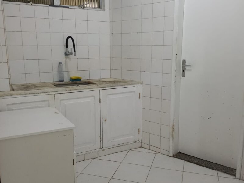 Vendo apartamento Kitnet 2 de Julho Salvador Bahia