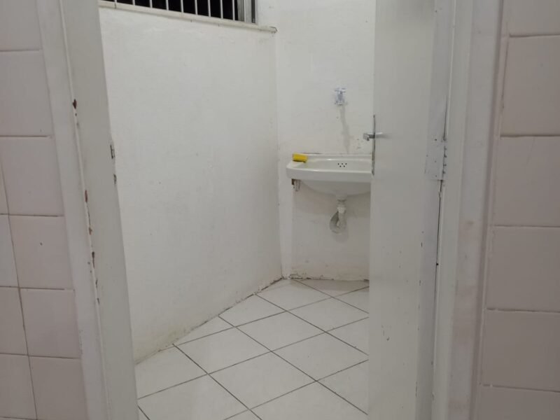 Vendo apartamento Kitnet 2 de Julho Salvador Bahia