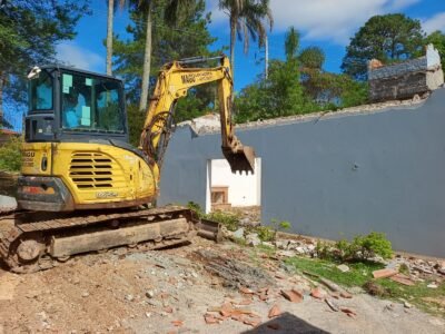 Serviços de Demolição Residencial e Comercial