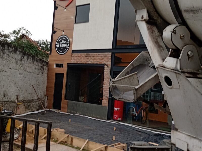 Aplicação De Pisos De Concreto Polido & Liso