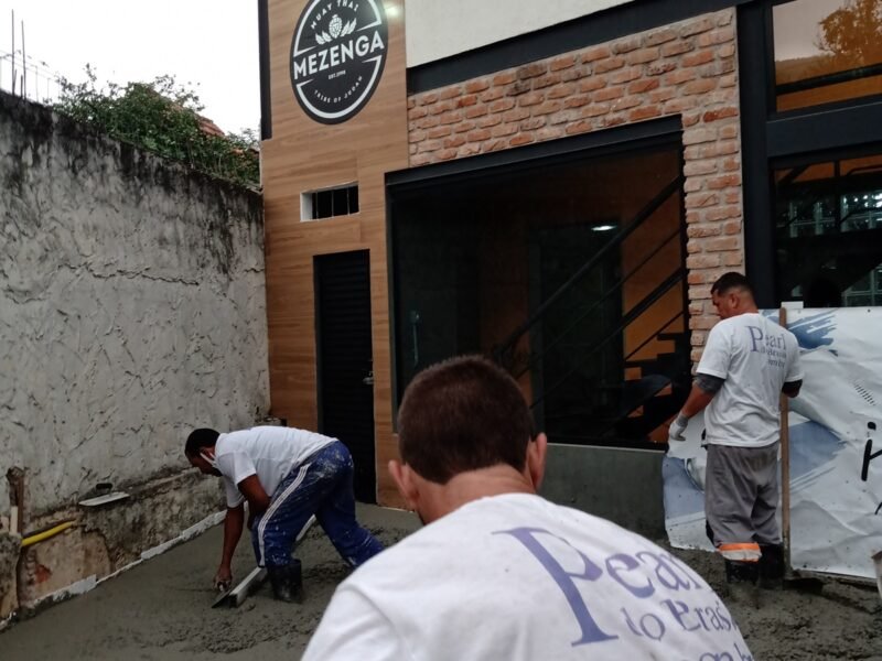 Aplicação De Pisos De Concreto Polido & Liso
