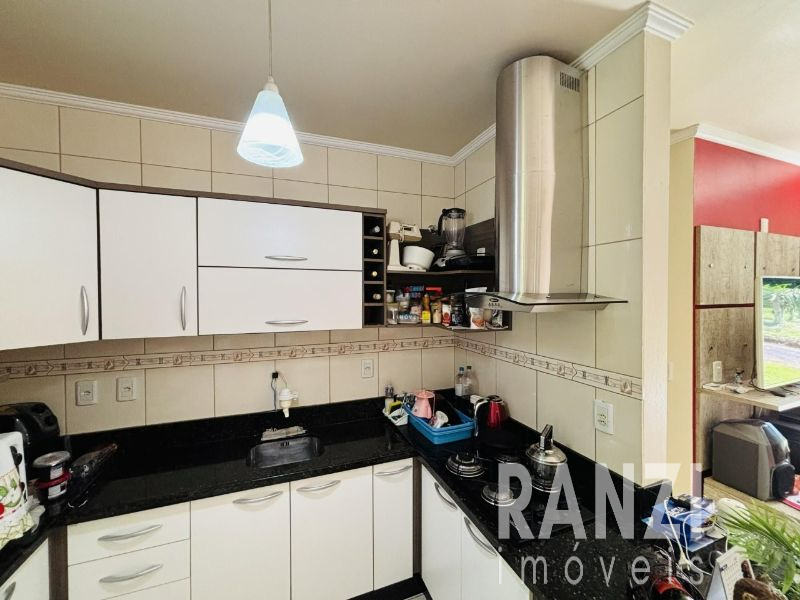 Vende se casa semimobiliada em Santa Clara do Sul