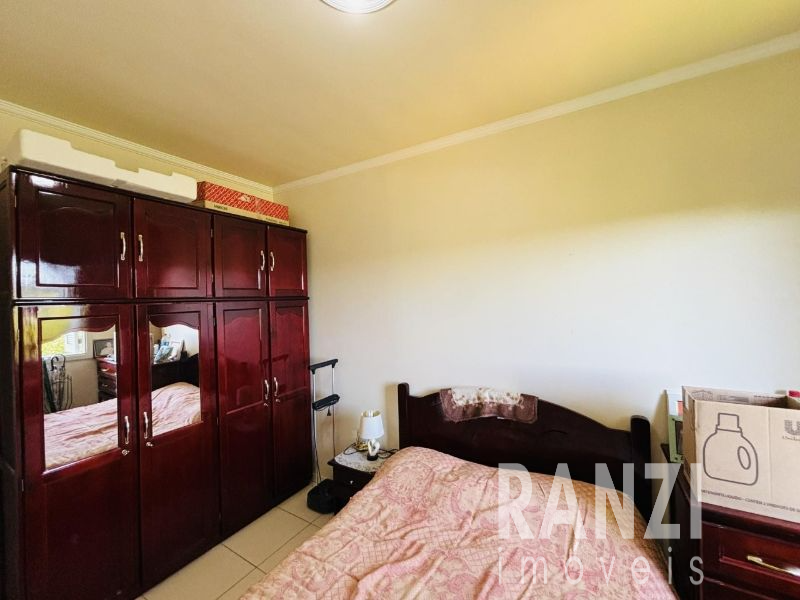 Vende se casa semimobiliada em Santa Clara do Sul