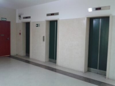 SALA COMERCIAL NO CENTROS - LARGO DO PAISSANDÚ