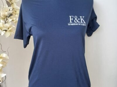 Camiseta com seu logo em silk