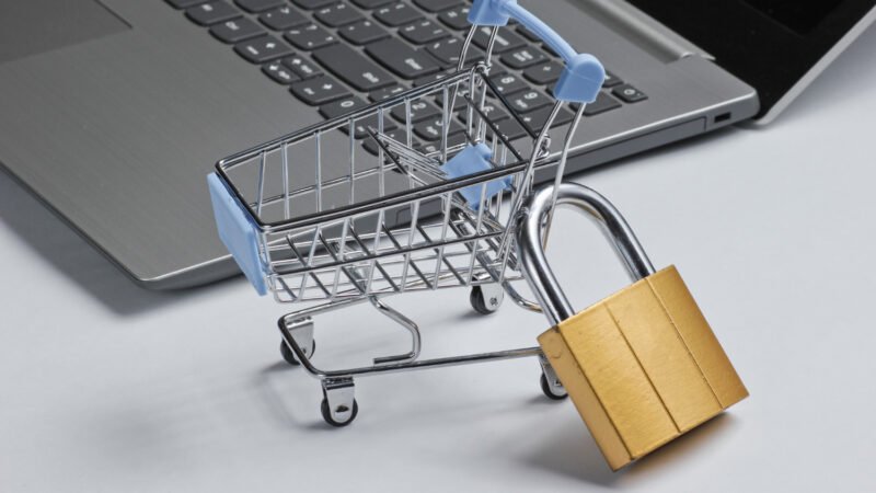 Comprar usado com segurança: checklist completo para não cair em golpes
