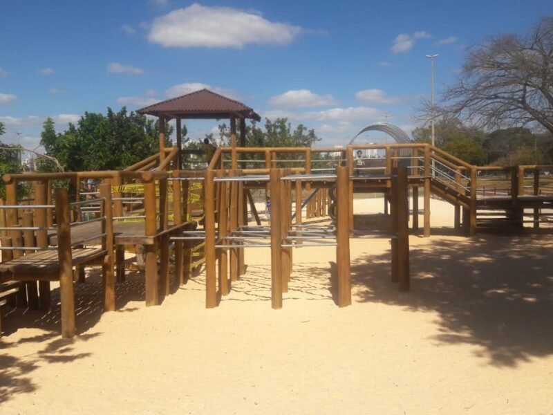 Reforma de Parquinho Play Ground - 61 984462429