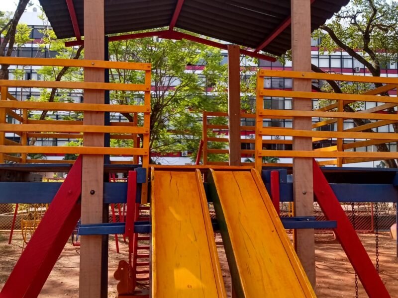 Parquinho em Condominio, casa, chacara e Praças - 61 984462429