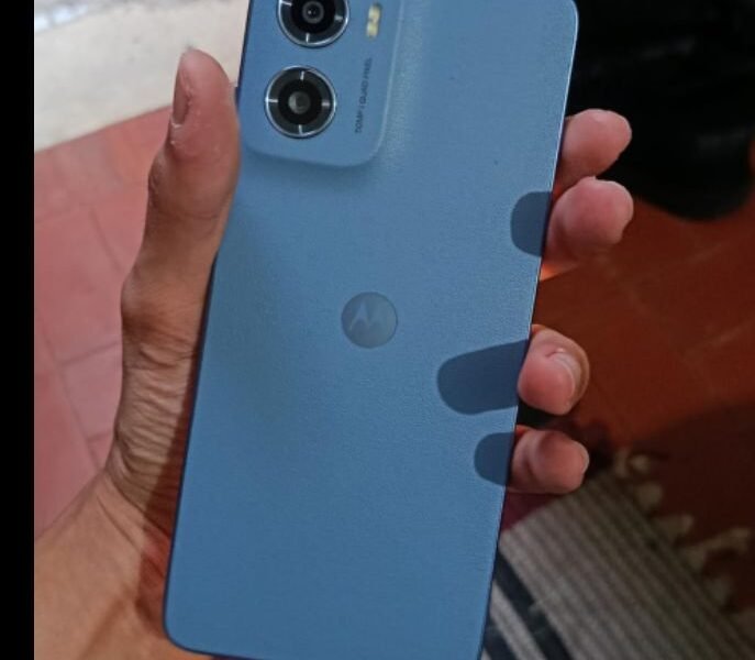 Smartphone Motorola Moto g05-128GB 12GB (4GB RAM + 8GB Ram Boost) e Camera 50MP com AI Bateria de 5200 mAh Tela 6.7"