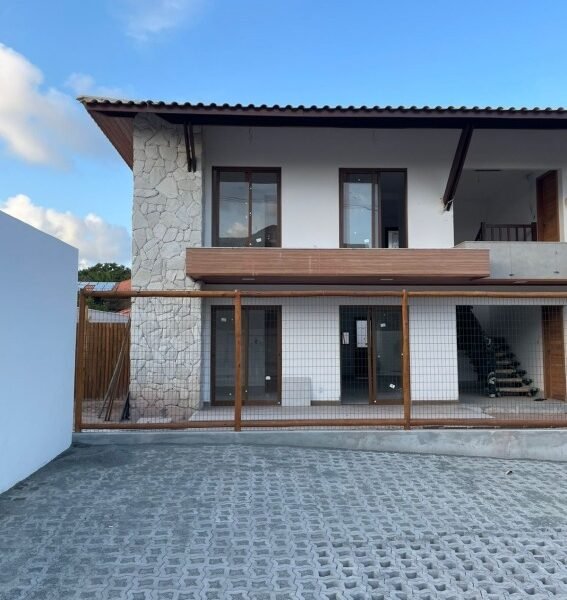 VENDO VILAGE DE 02 QUARTOS Condomínio Villa dos Coqueiros Imbassaí Mata de São João Bahia Brasil