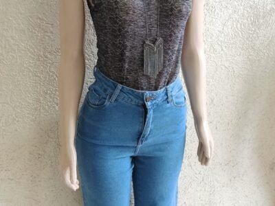 300 Peças femininas e masculinas para Brechós