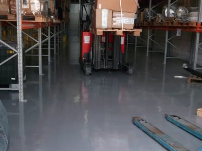 Pintura Epóxi De Piso Industrial Galpões Garagens Quadras