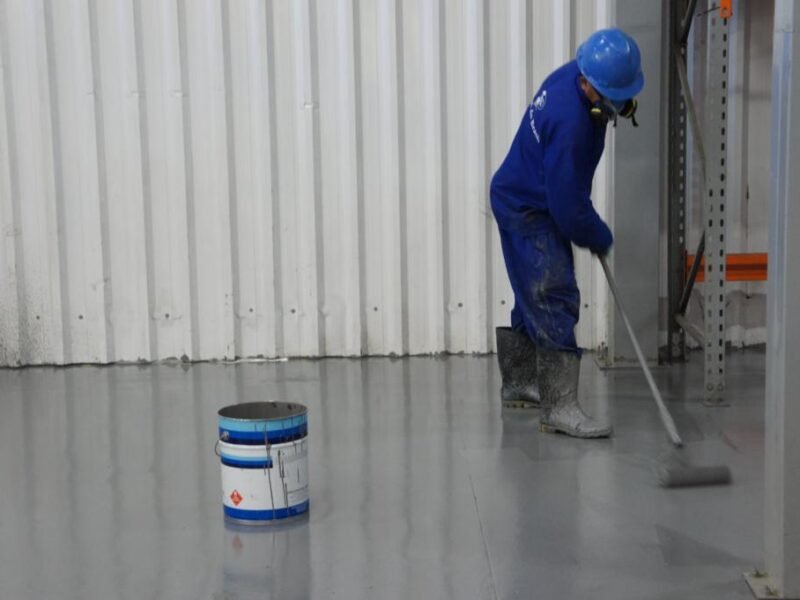 Pintura Epóxi De Piso Industrial Galpões Garagens Quadras